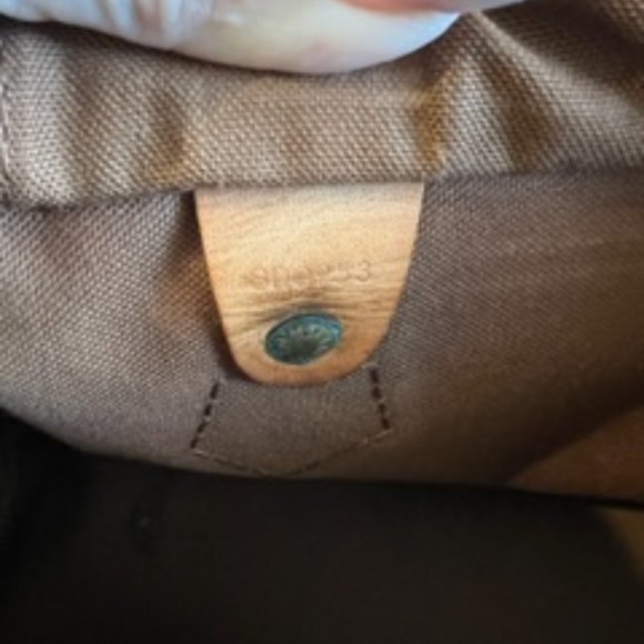 Authentic Louis Vuitton Speedy 30 Monogram - Picture 7 of 9